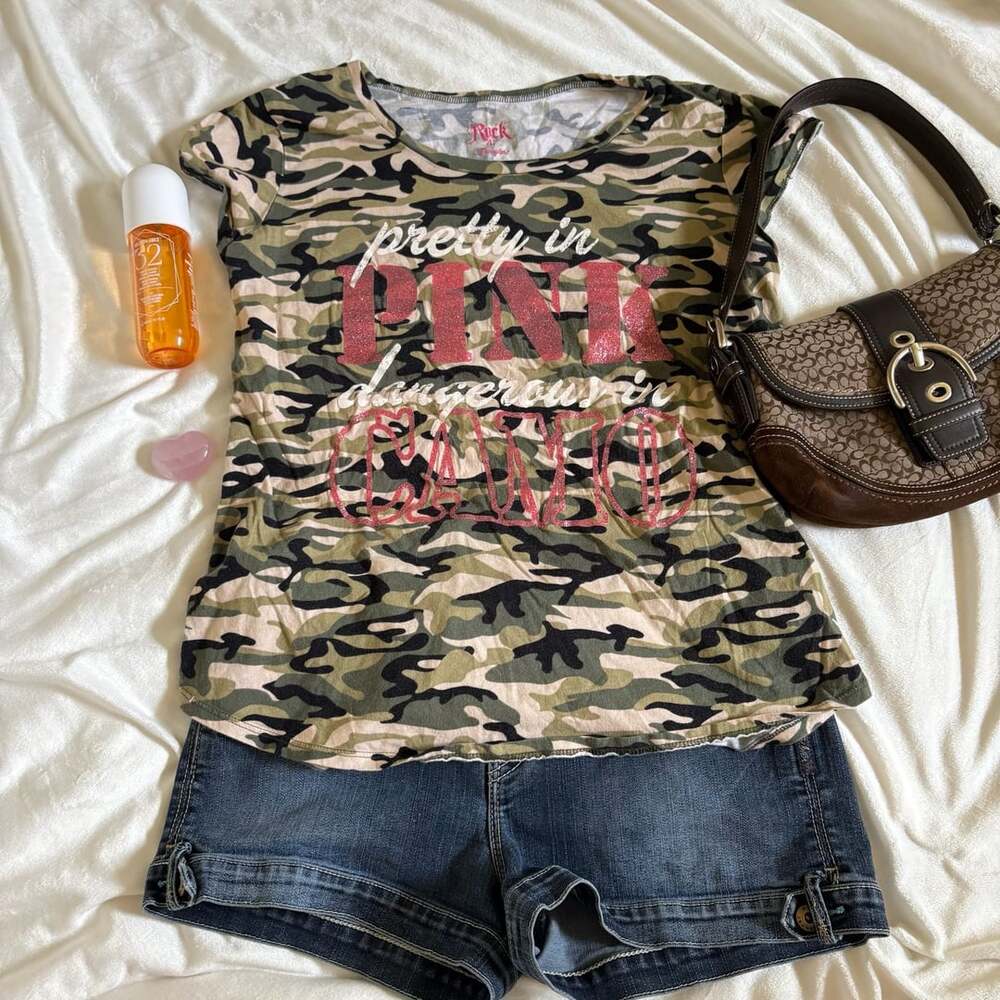 Rock 47 by Wrangler Women's Camo Graphic T-Shirt Size L